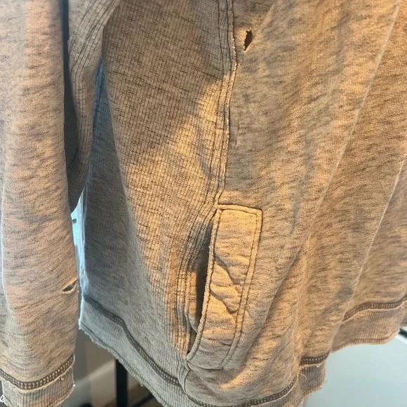 Hollister hoodie - Picture 2 of 5